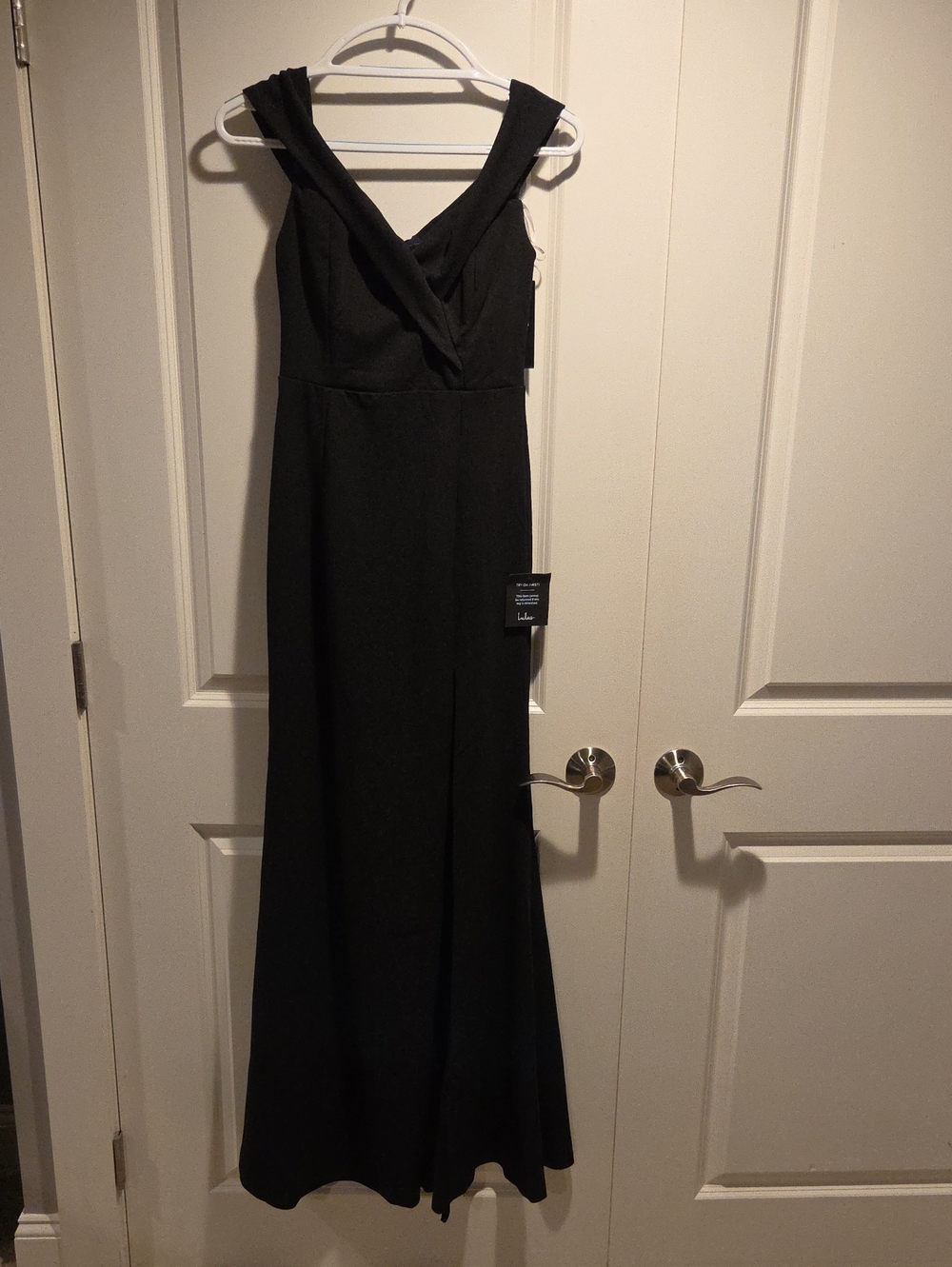 Lulus Black V-Neck Women's Evening Dress NWT